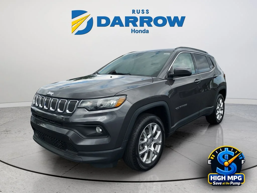 Used 2022 Gray Jeep Latitude Lux image 1