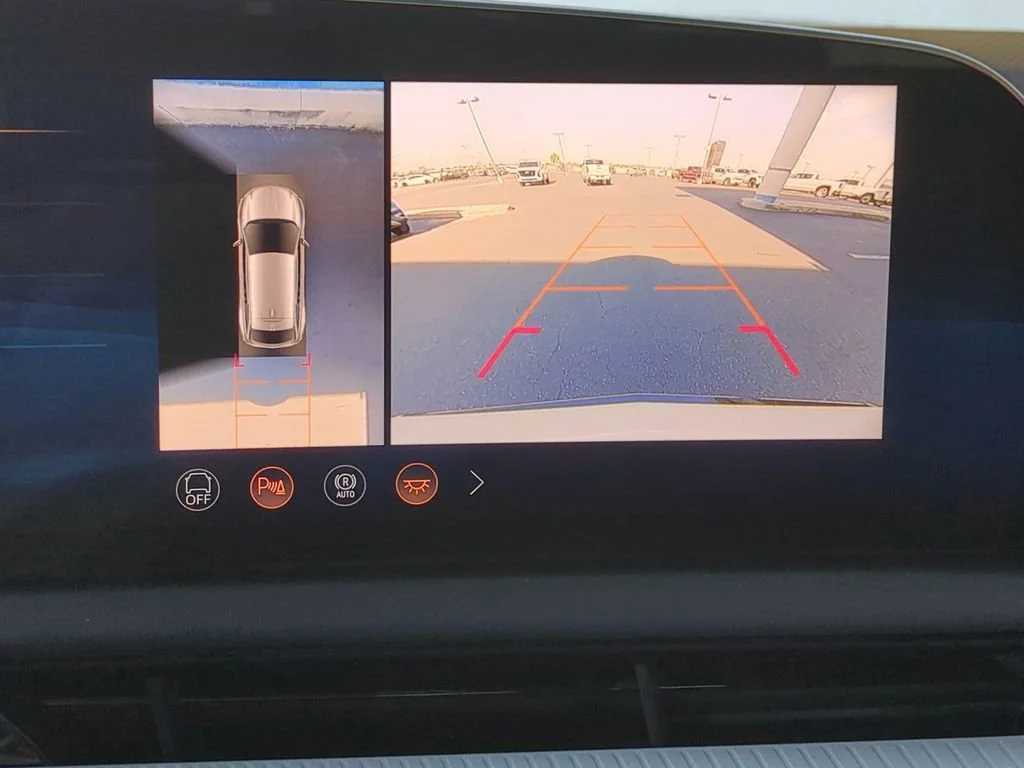 2026 Cadillac OPTIQ Luxury - Photo 15