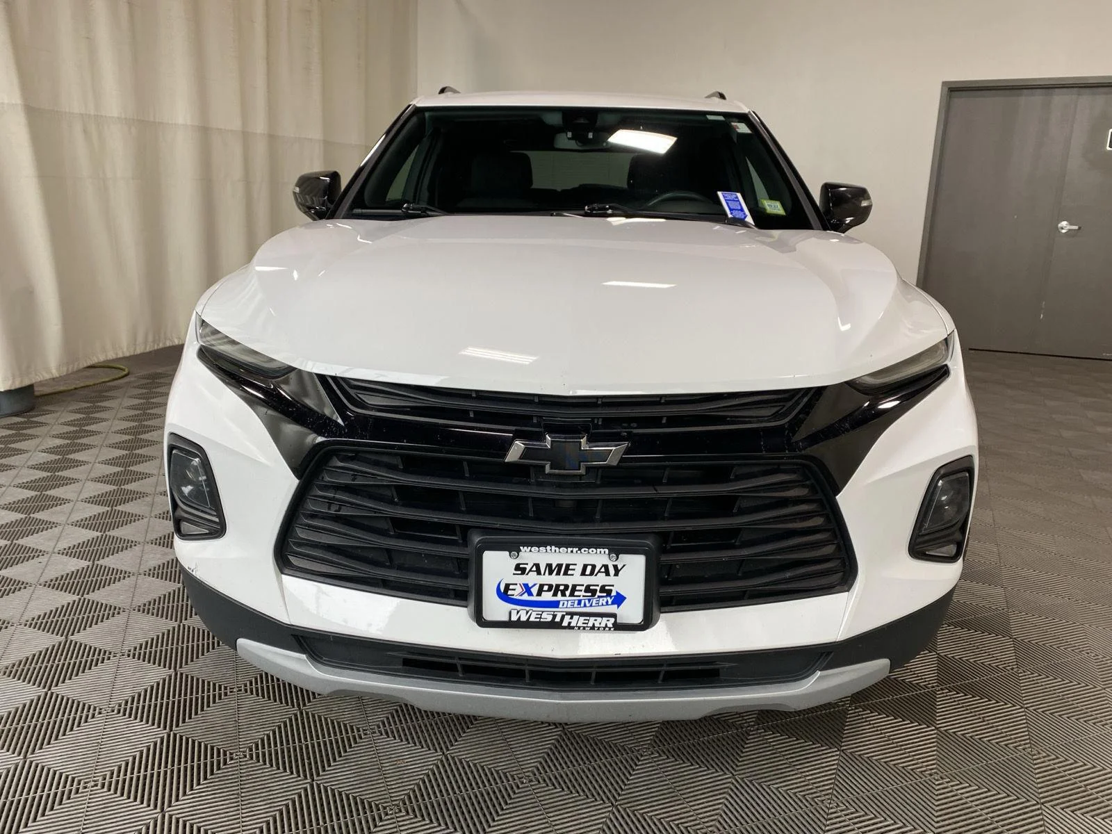 Used 2021 Summit White Chevrolet LT image 2