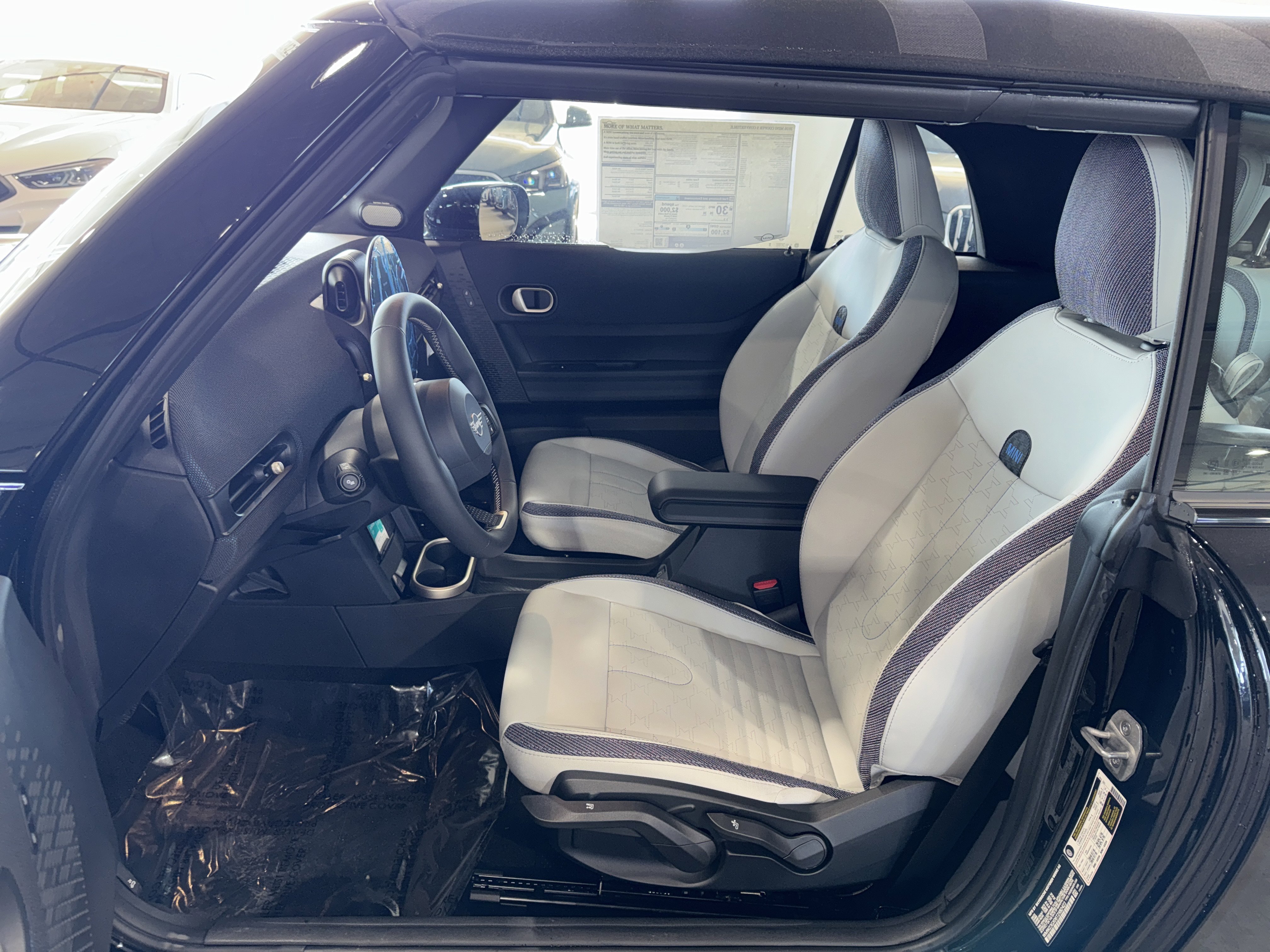2026 MINI Convertible S - Photo 14