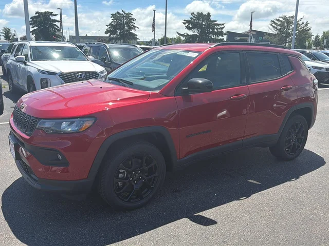 2026 Jeep Compass Latitude Altitude