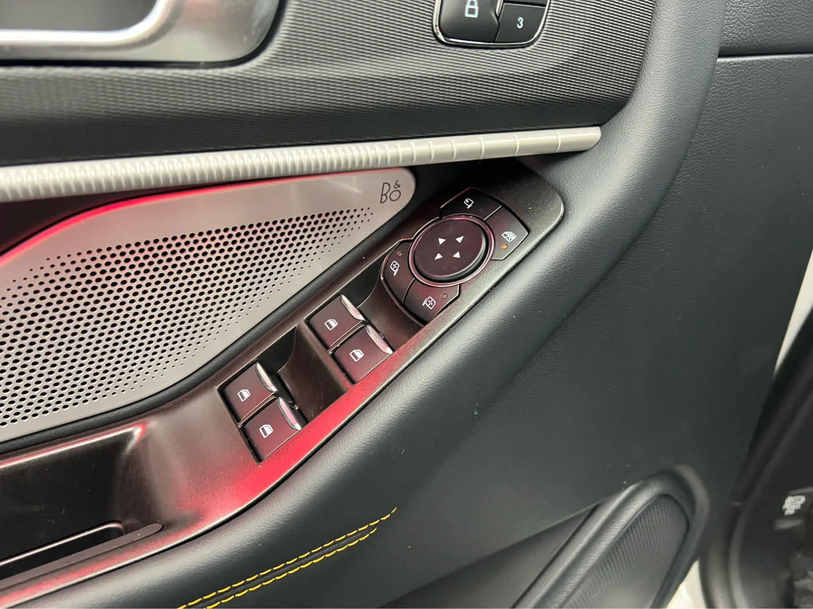 2026 Ford Explorer Tremor - Photo 14