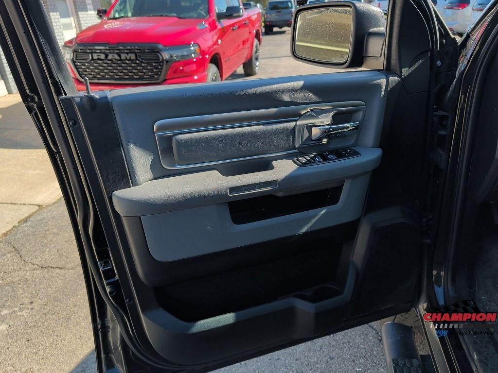 Used 2018 Black Ram Big Horn image 19