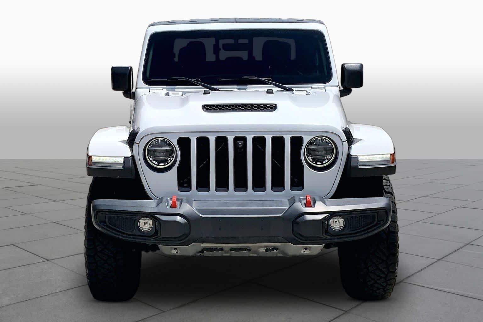 Used 2021 Bright White Clearcoat Jeep Mojave image 4