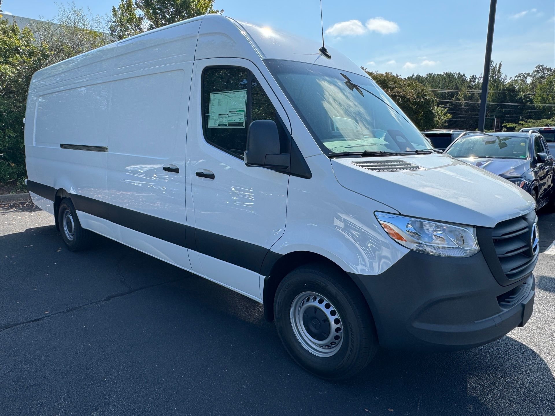 2026 Mercedes-Benz Sprinter 2500 170 Ext WB HO High Roof's photo