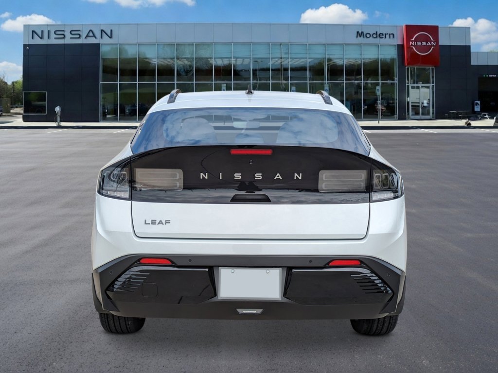 New 2026 Everest White Pearl Tricoat Nissan PLATINUM+ image 4