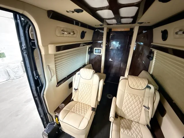 Used 2022 Black Mercedes-Benz Cargo 170 WB image 35