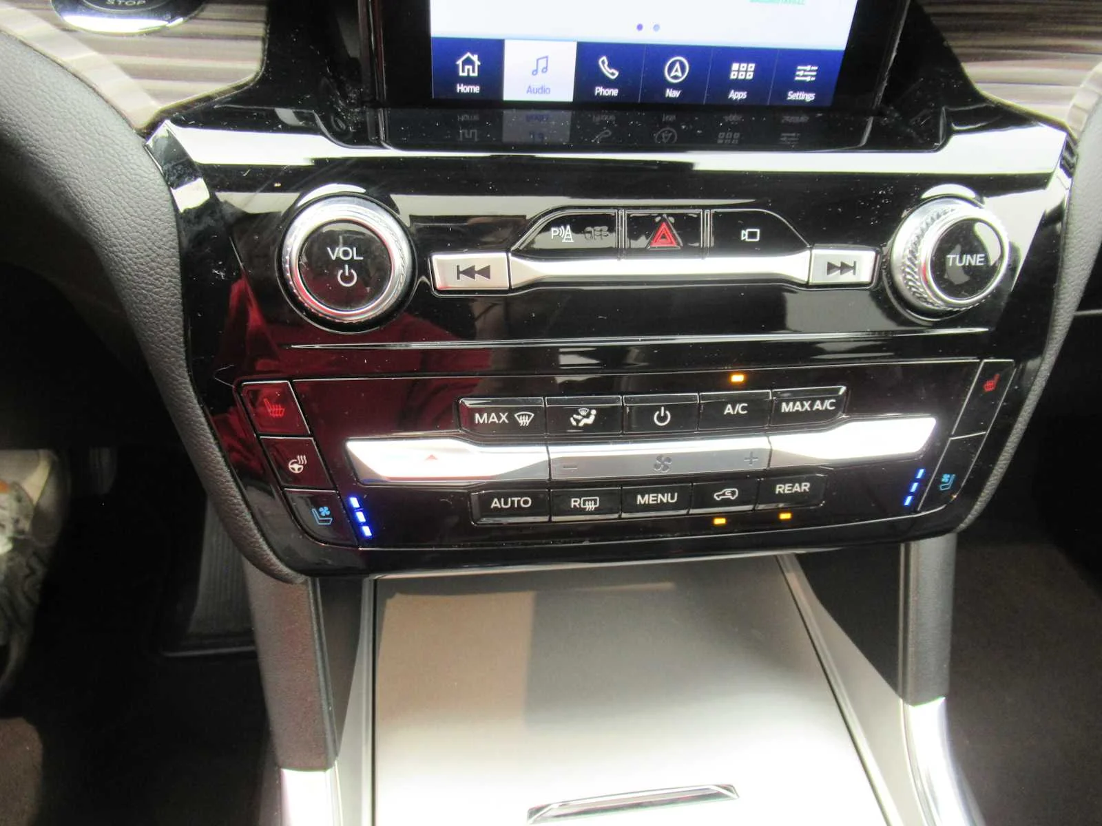 Used 2023 Agate Black Ford Limited image 28