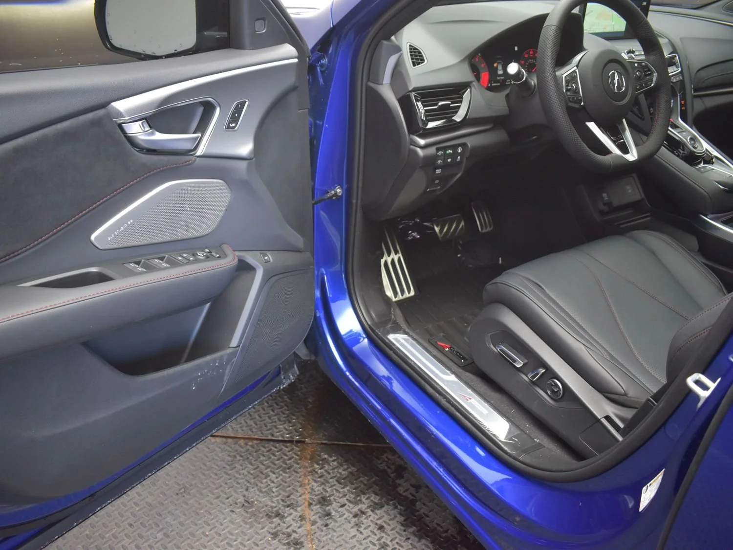 New 2026 Apex Blue Pearl Acura w/A-Spec Advance Package image 6