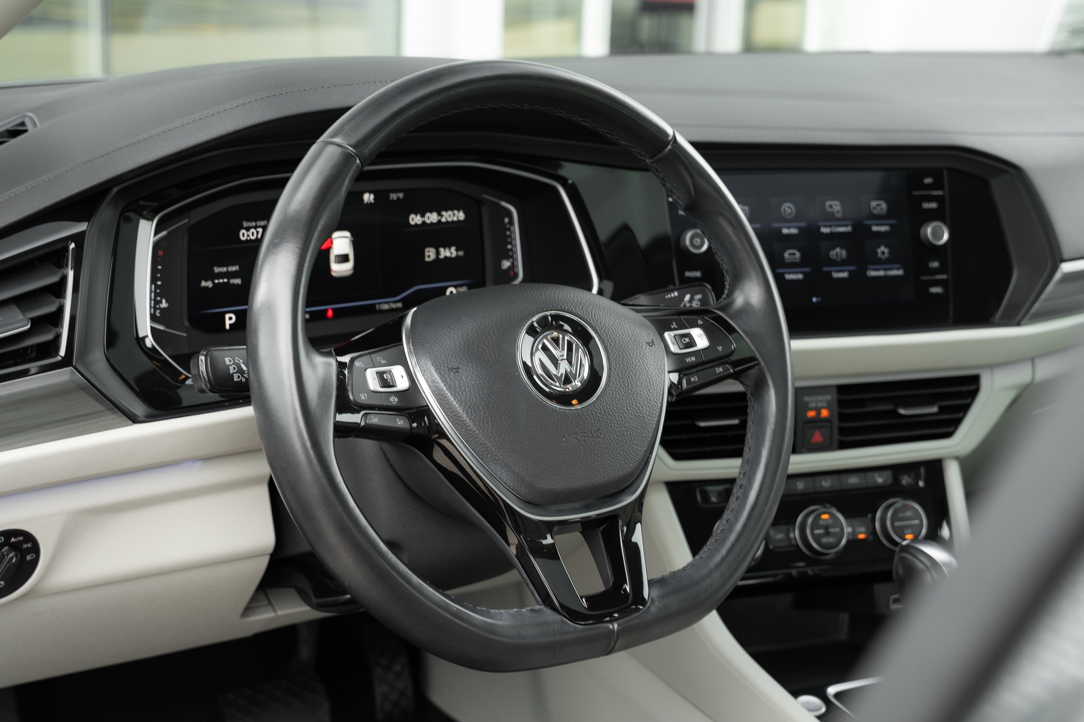 Used 2019 Sage Green Metallic Volkswagen SEL image 11