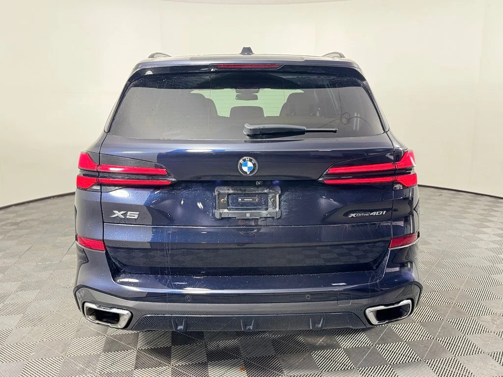 Certified Used 2024 Carbon Black Metallic BMW xDrive40i image 6