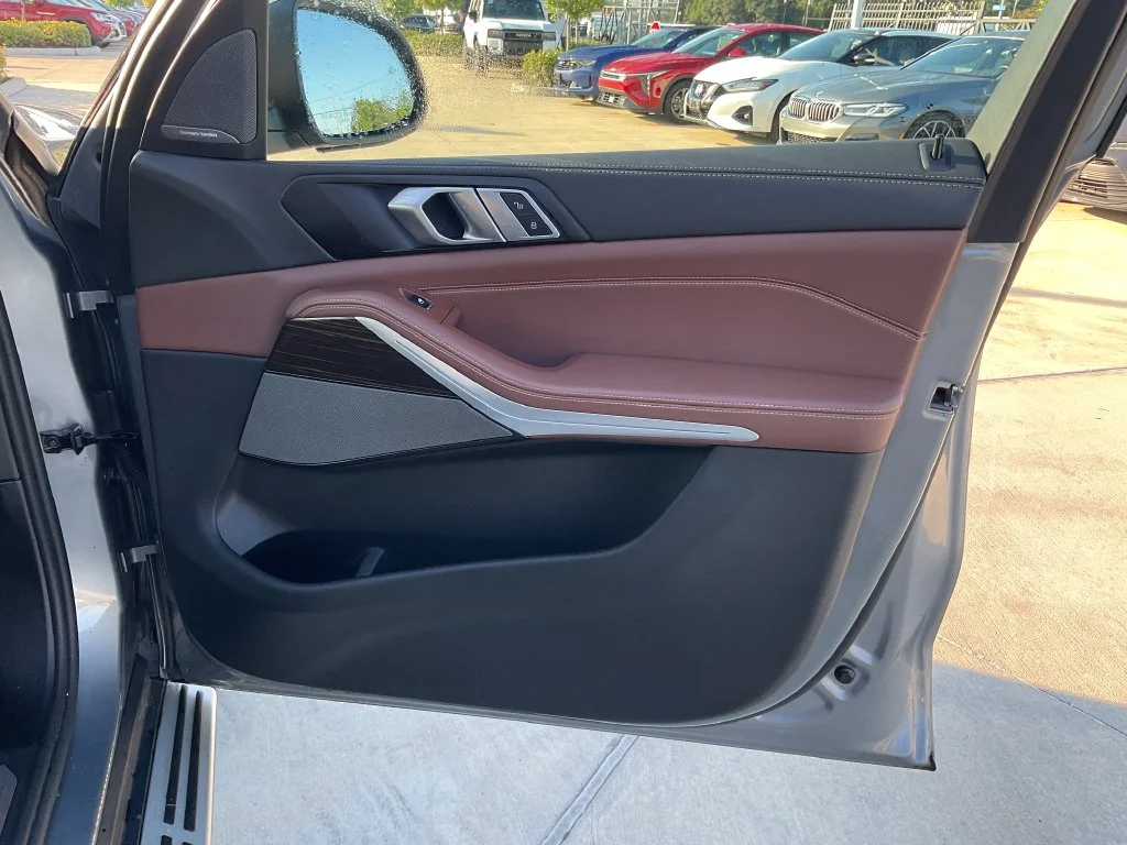 Used 2026 Gray BMW sDrive40i image 17