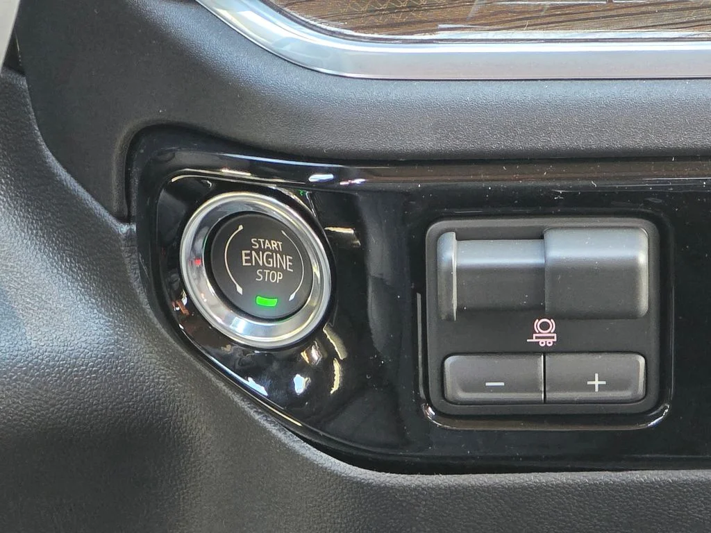 New 2026 Gray Chevrolet LT image 32