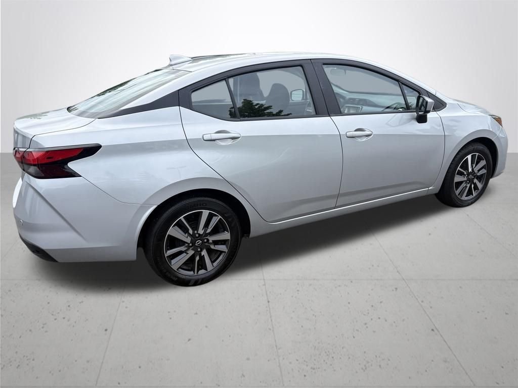 Used 2025 Brilliant Silver Metallic Nissan 1.6 SV image 5