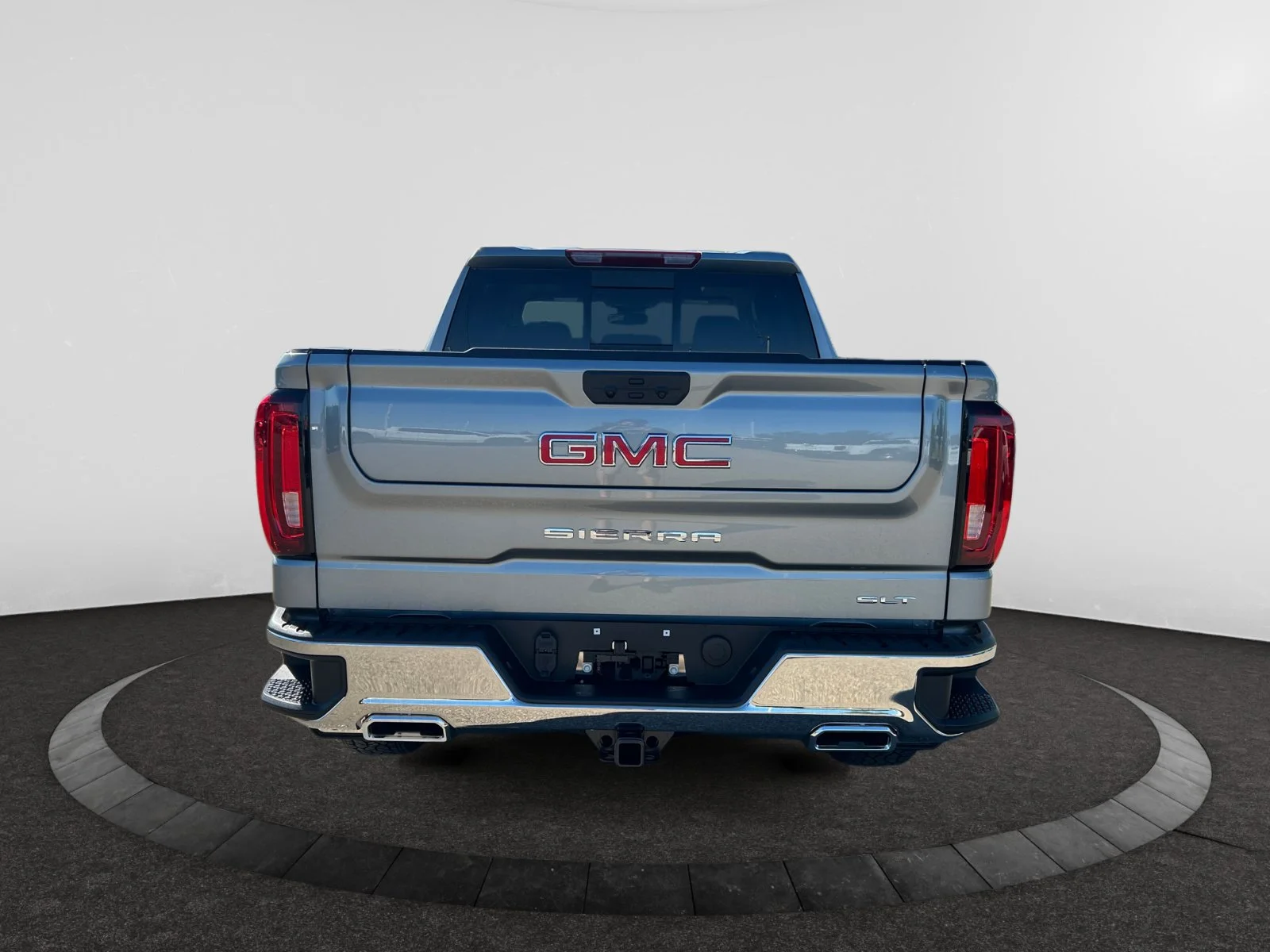 New 2026 Sterling Metallic GMC SLT image 4