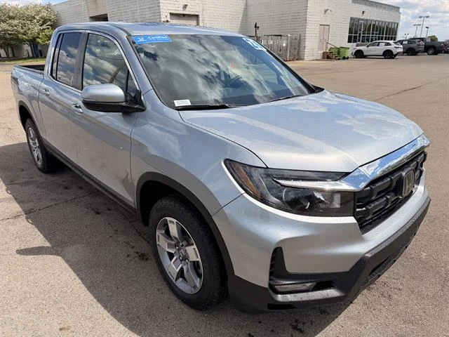 Certified Used 2026 Solar Silver Metallic Honda RTL image 1