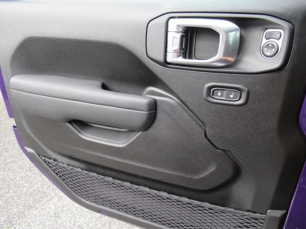 New 2026 Reign Exterior Paint Jeep Sport S image 18