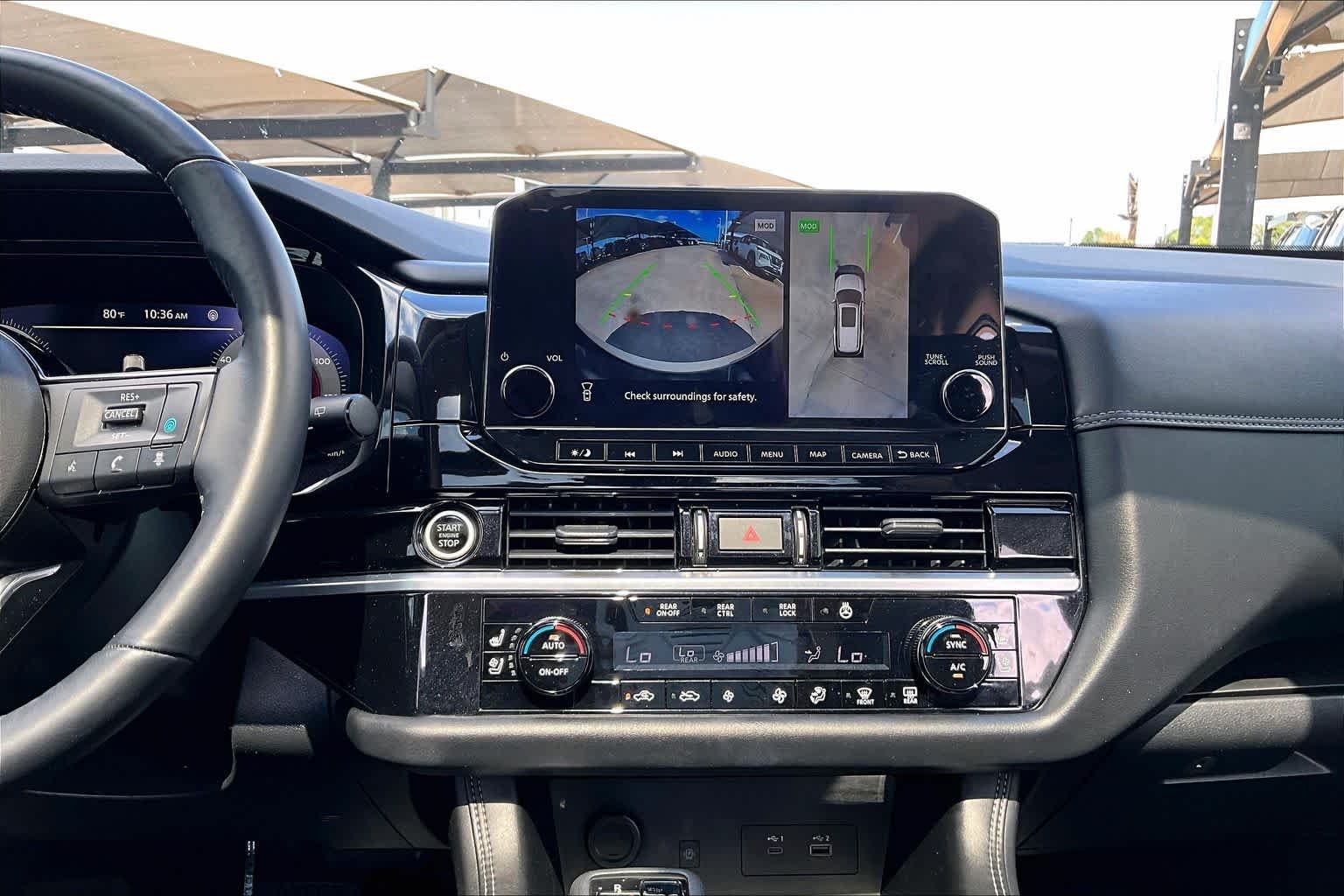 Used 2022 Pearl White Tricoat Nissan Platinum image 31