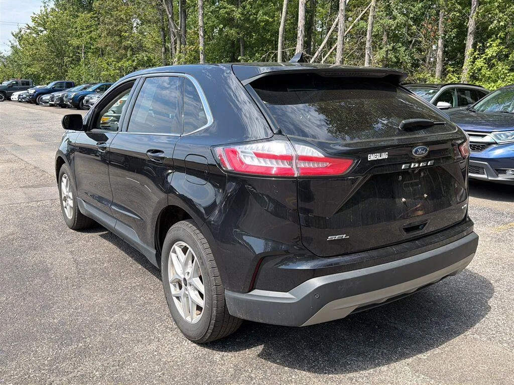 Used 2024 Agate Black Ford SEL image 10