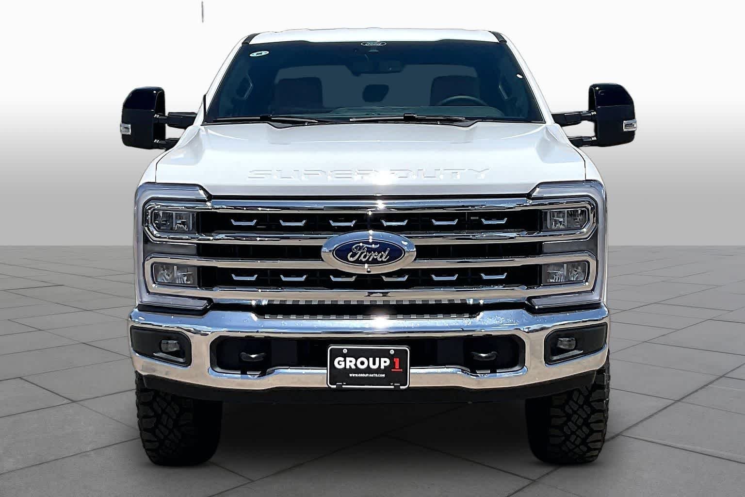 New 2026 Oxford White Ford F-250® Lariat® image 3