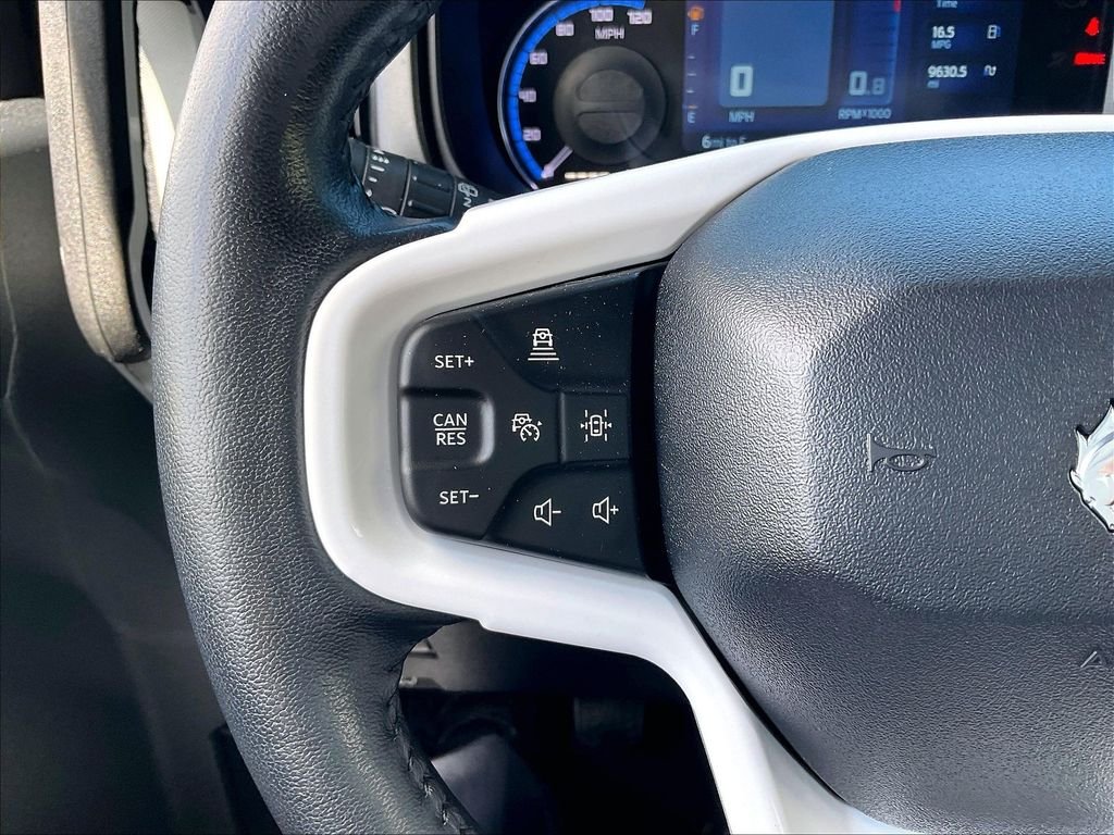 Used 2023 Oxford White Ford Badlands image 21