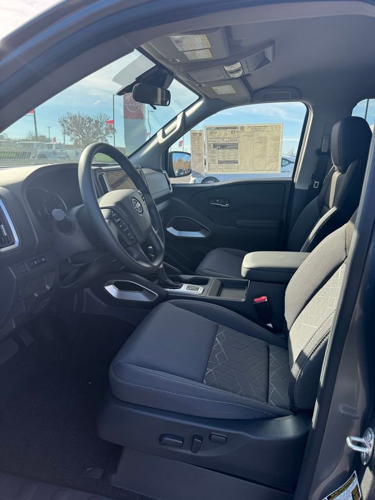 2026 Nissan Frontier SV - Photo 14