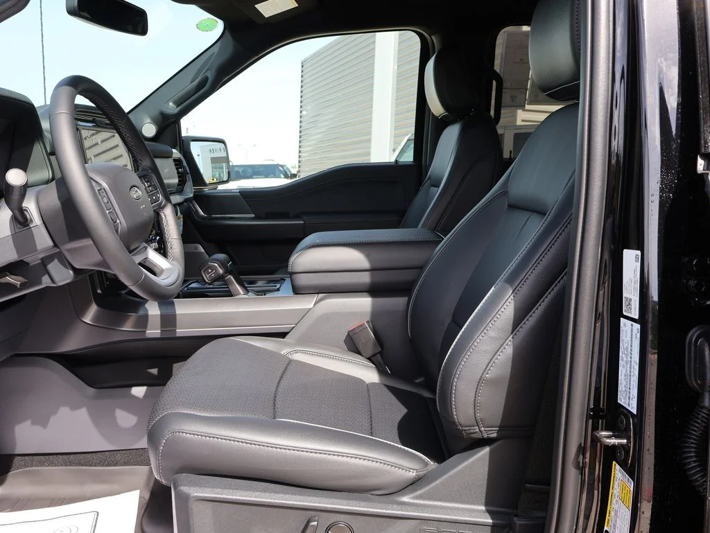 New 2026 Agate Black Metallic Ford Lariat® image 23