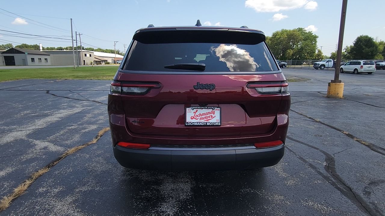 New 2026 Red Jeep Altitude image 7