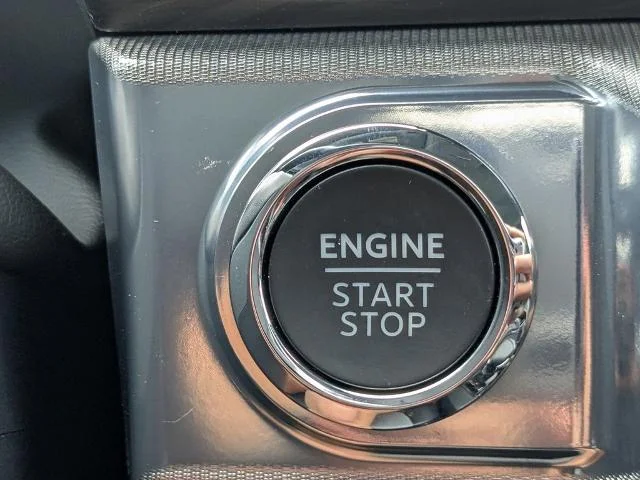 New 2026 Oxford White Ford Lariat image 60
