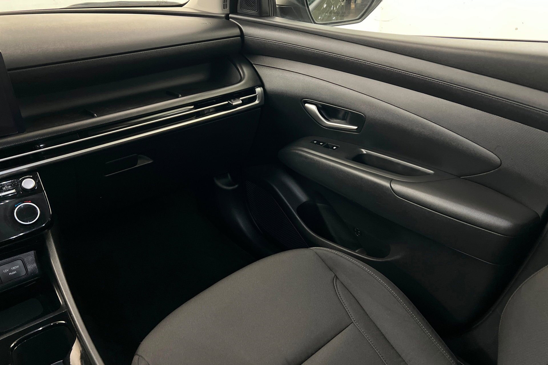 Used 2025 Rockwood Green Hyundai SEL image 11