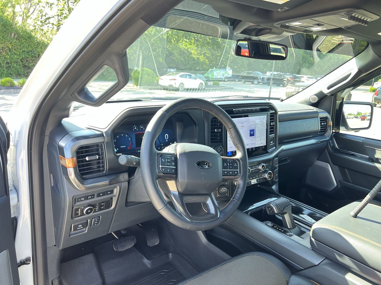 Used 2024 Oxford White Ford Tremor image 10