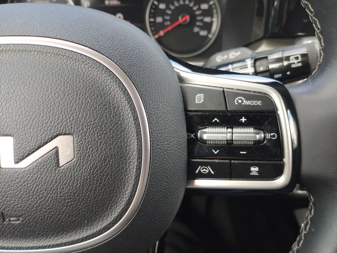 Used 2022 Ebony Black Kia SX image 30