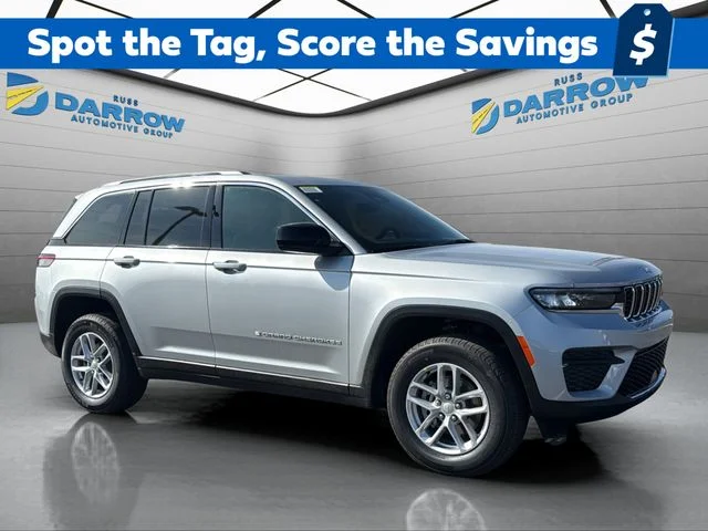 New 2026 Silver Zynith Exterior Paint Jeep Laredo X image 7