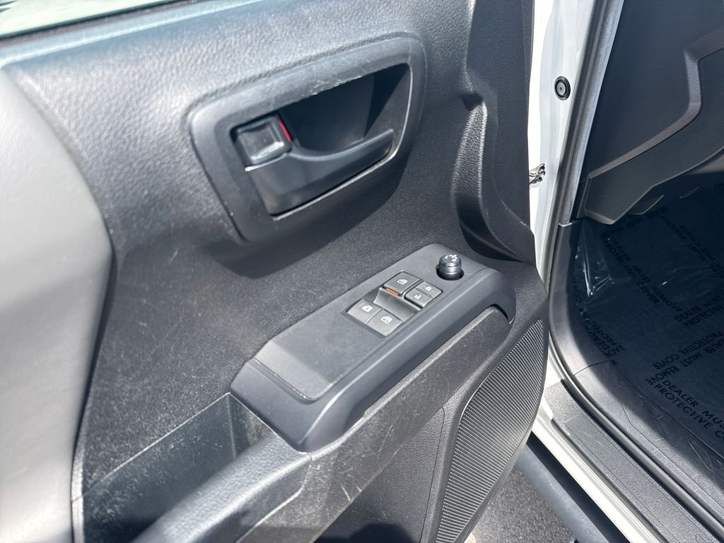 Used 2022 White Toyota SR image 11