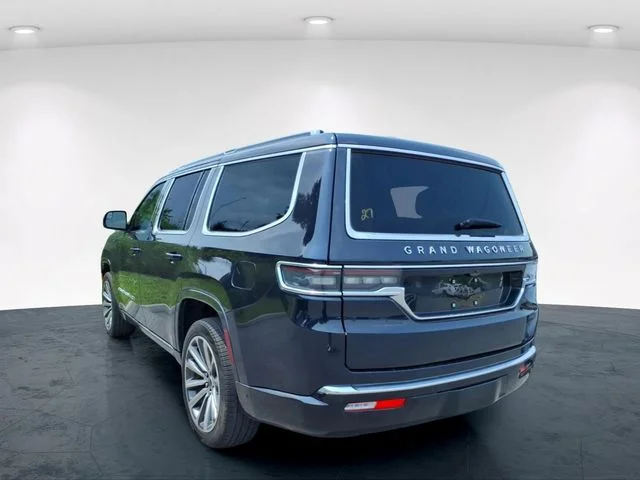 Used 2025 Black Jeep Base image 15