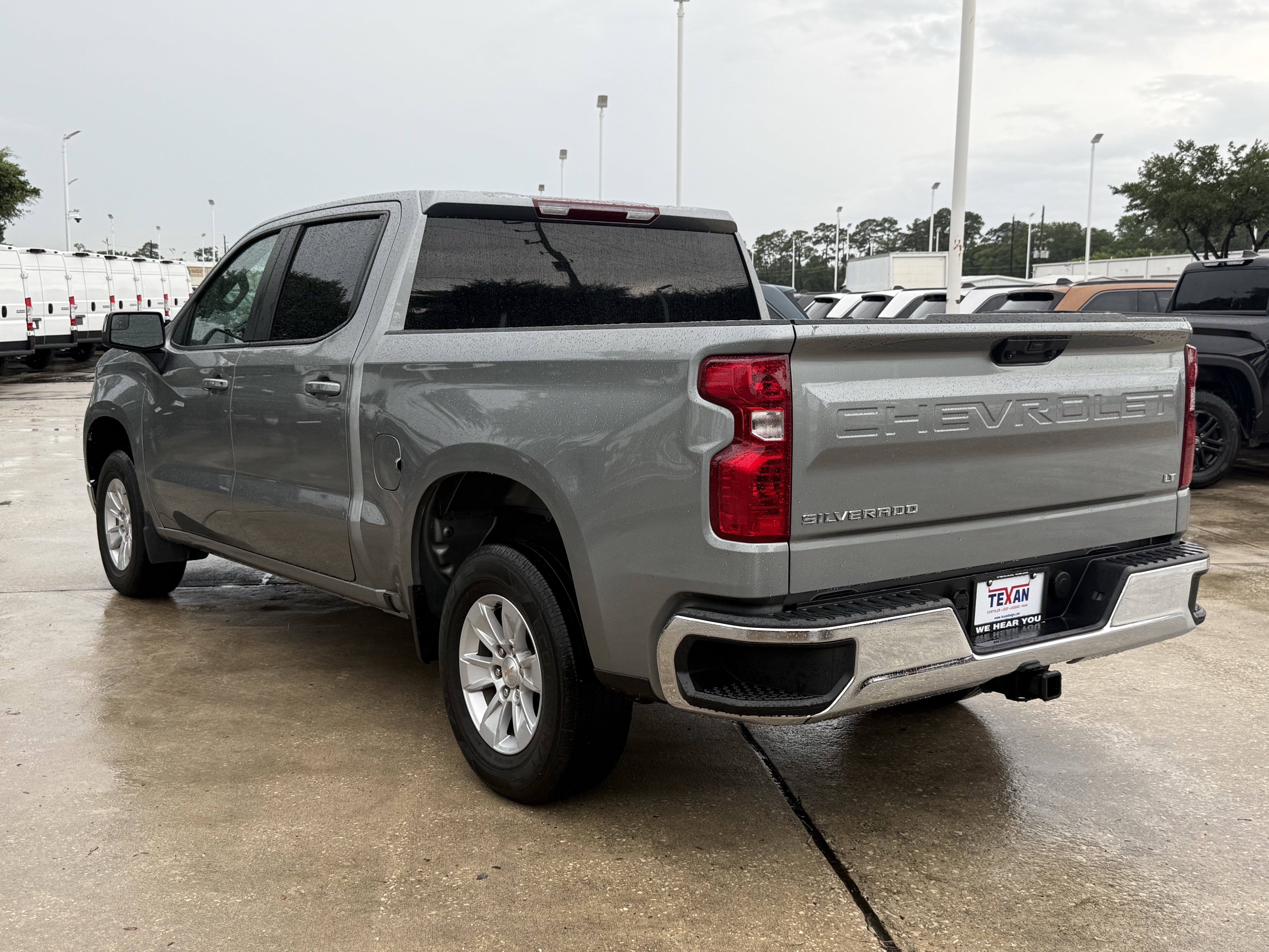 Used 2025 Sterling Gray Metallic Chevrolet  image 6