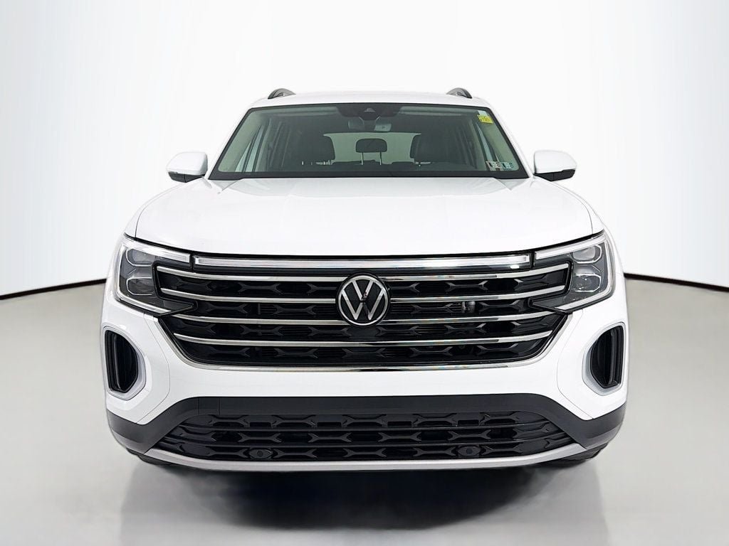 Used 2024 Pure White Volkswagen 2.0T SE 4MOTION image 2