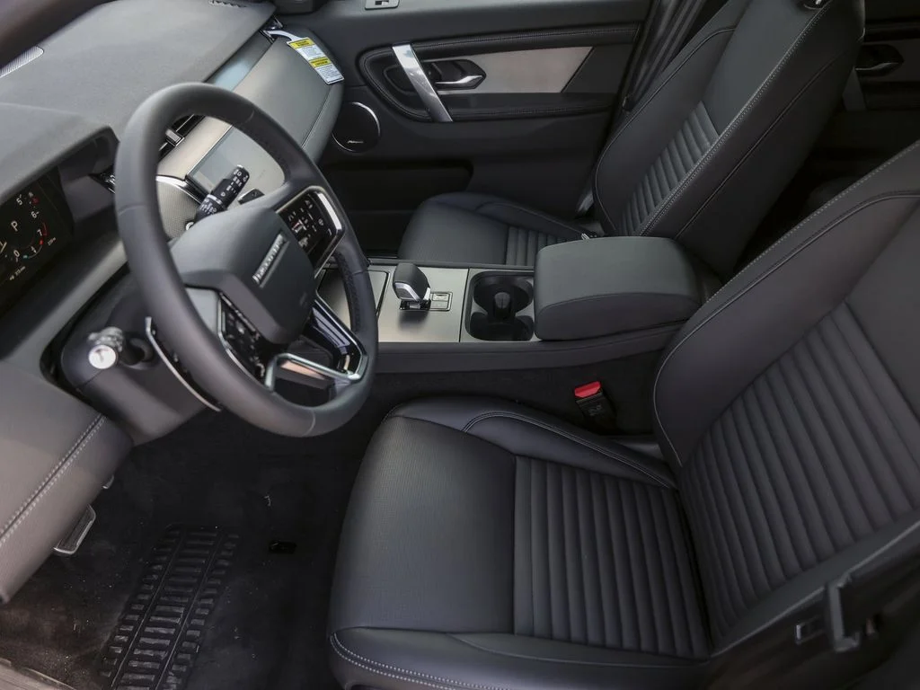 2025 Land Rover Discovery Sport Dynamic SE - Photo 14