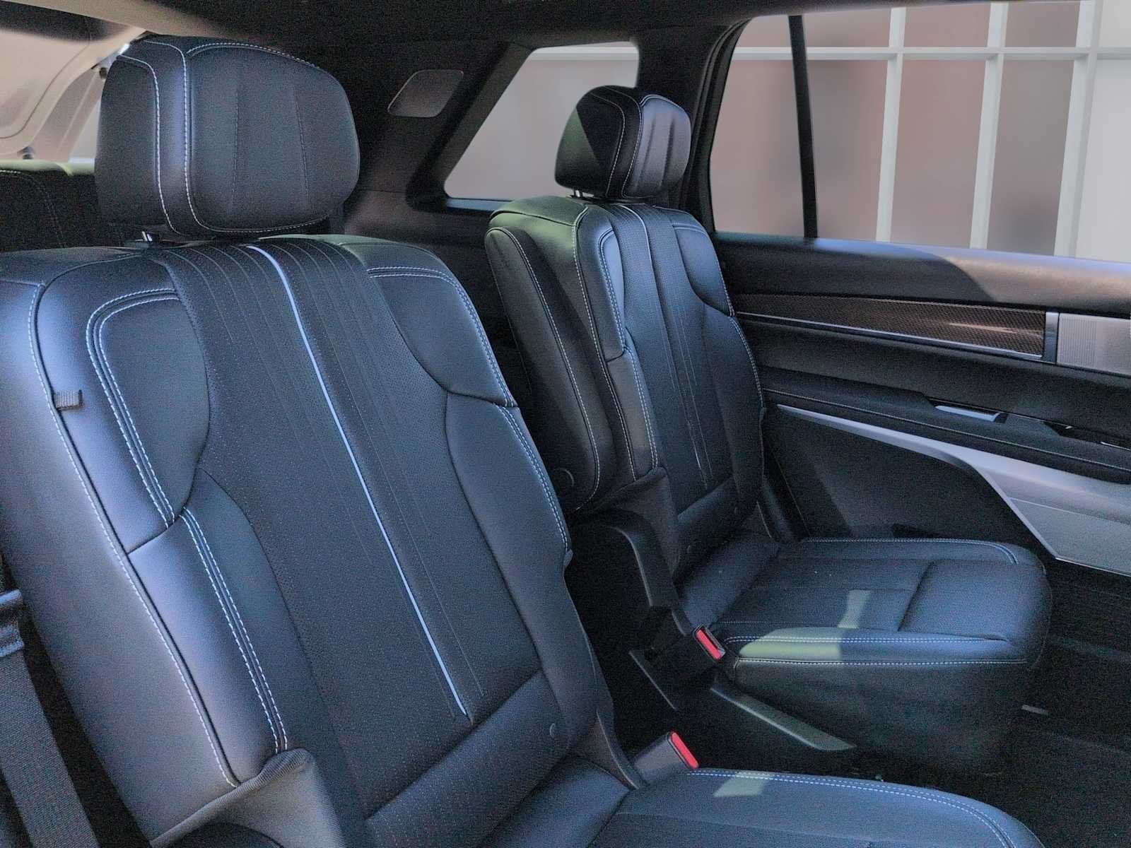 2027 Cadillac VISTIQ Sport - Photo 27