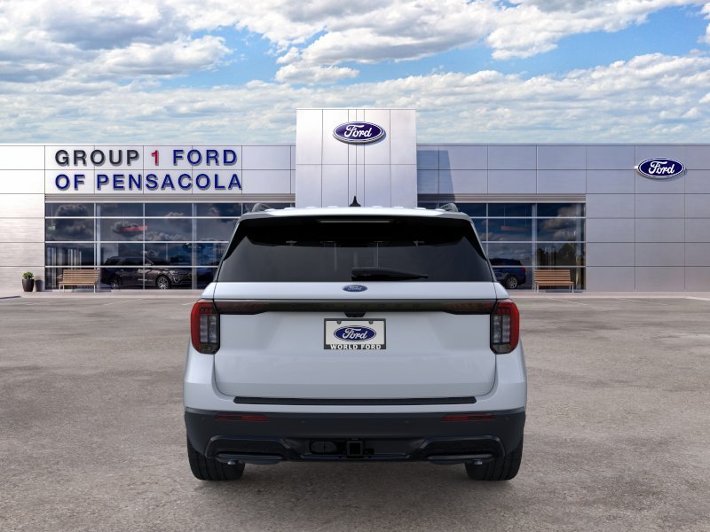 New 2026 Space White Metallic Ford ST-Line image 5