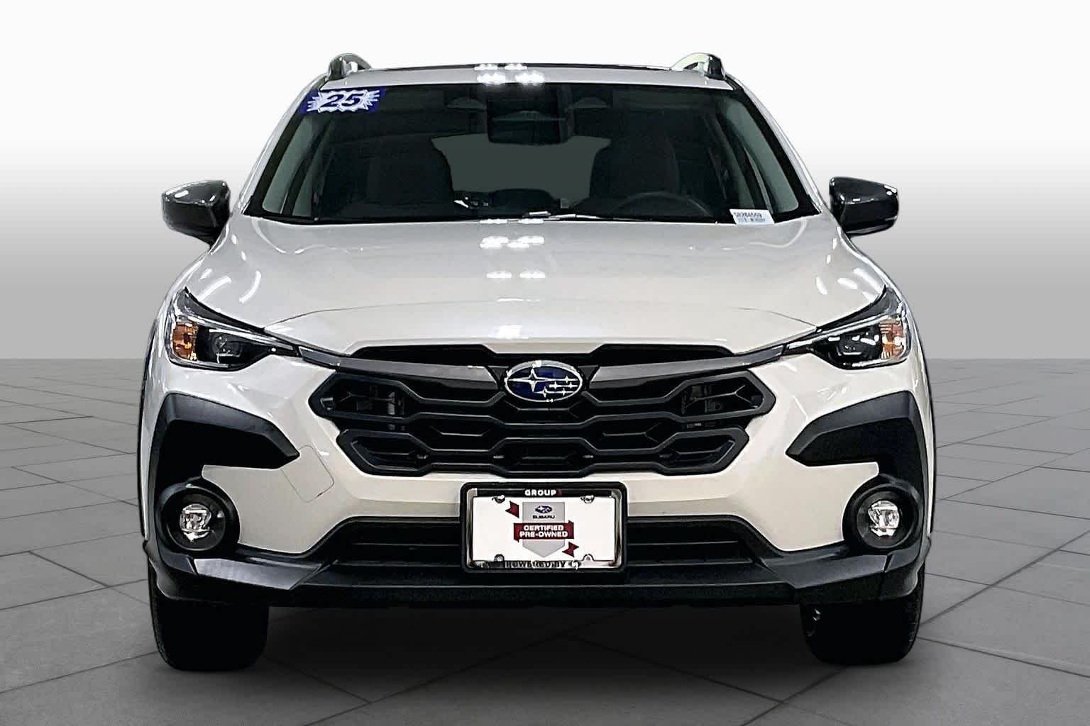 Used 2025 Crystal White Pearl Subaru Premium image 4
