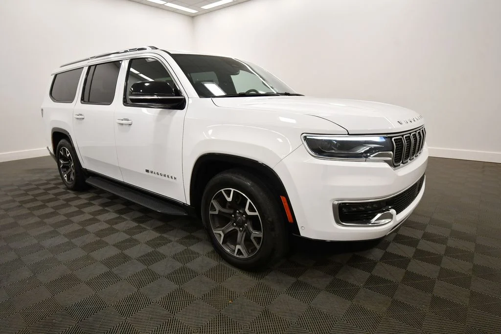Used 2024 White Jeep Series III image 10