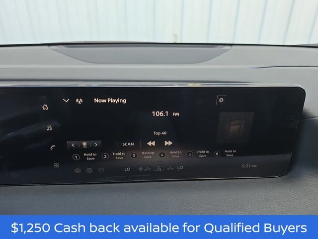 New 2026 Aspen White TriCoat / Super Black Two-tone Nissan SR image 8