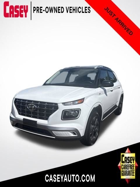 Used 2022 White Hyundai Limited image 1