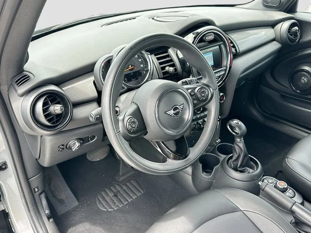 Used 2019 Gray MINI Signature image 9