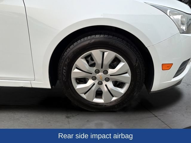 Used 2014 SUMMIT WHITE Chevrolet LS image 29