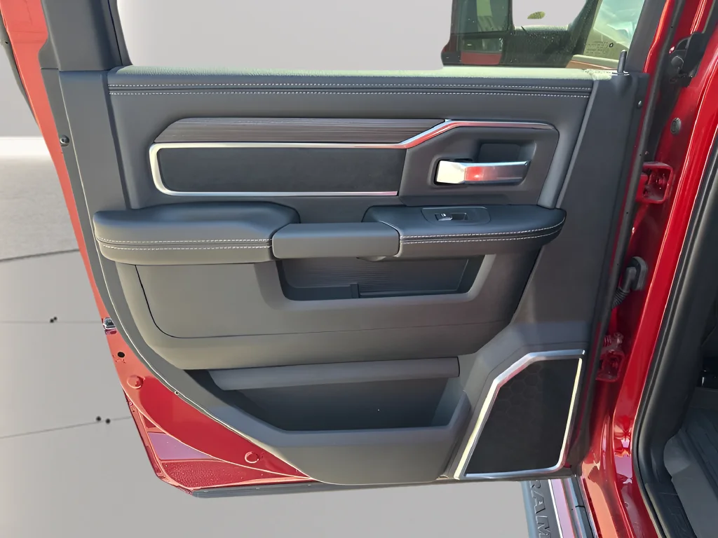 New 2026 Molten Red Pearl-Coat Exterior Paint RAM Laramie image 20