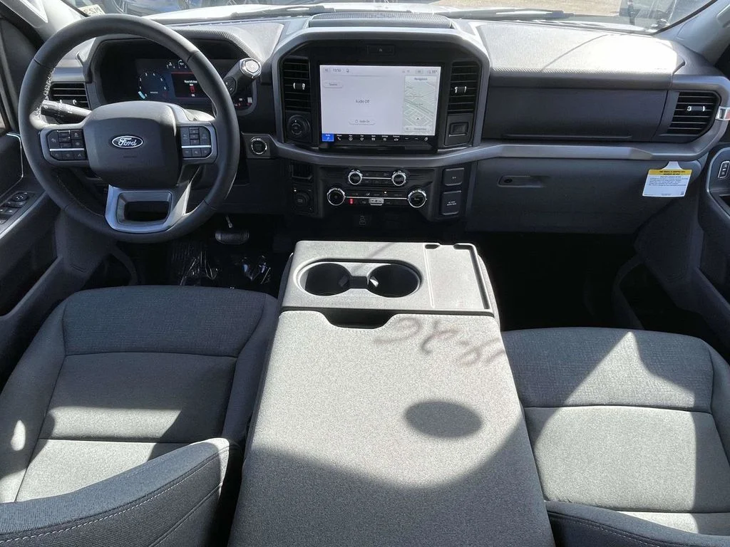 New 2026 Oxford White Ford XLT image 11