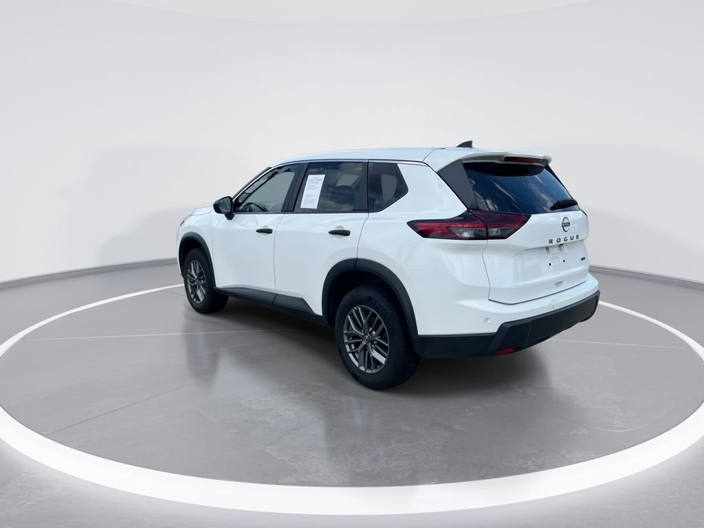 Used 2024 White Nissan S image 6