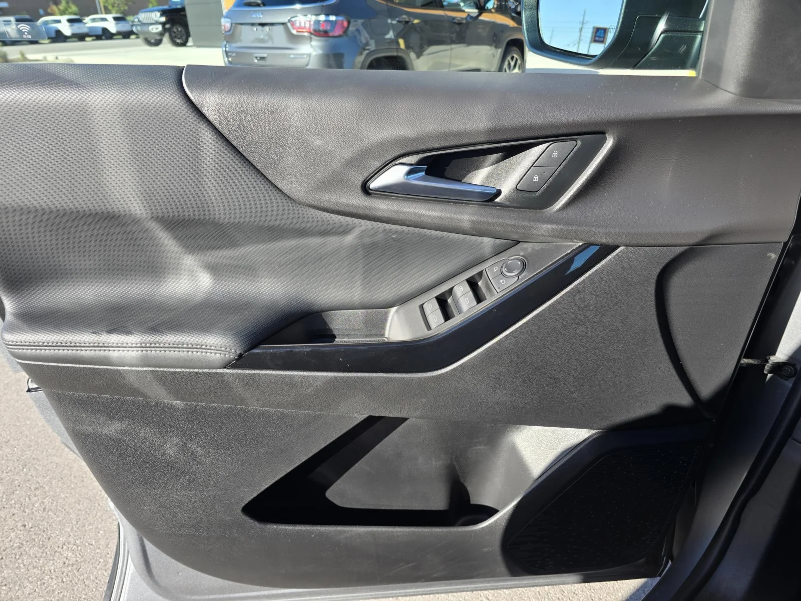 Used 2025 Sterling Gray Metallic Chevrolet FWD LT image 13